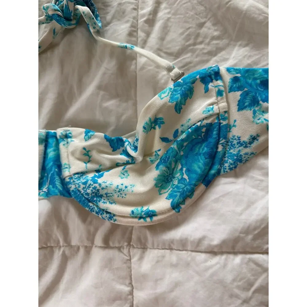 Frankie’s Bikinis Cielo Underwire Bikini Top – Blue Floral – Size S